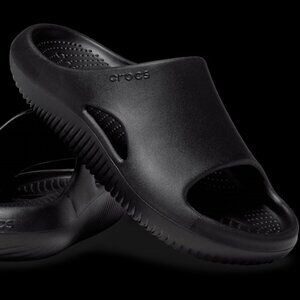 NWT Crocs Mellow slides black sandal MENS 6 Womens 8
